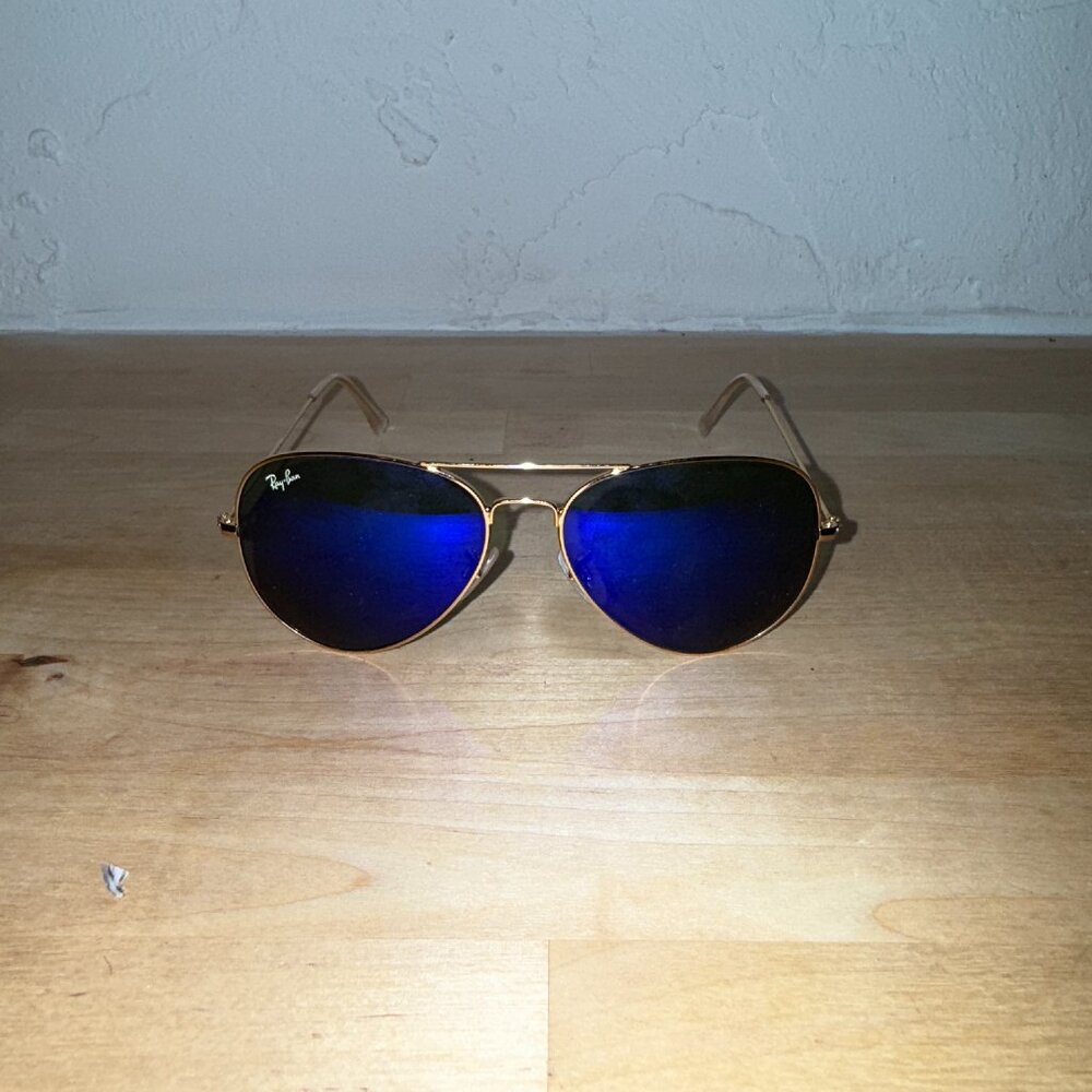 New Ray-Ban Aviator Classic - Gold Frame / G-15 Green Lenses